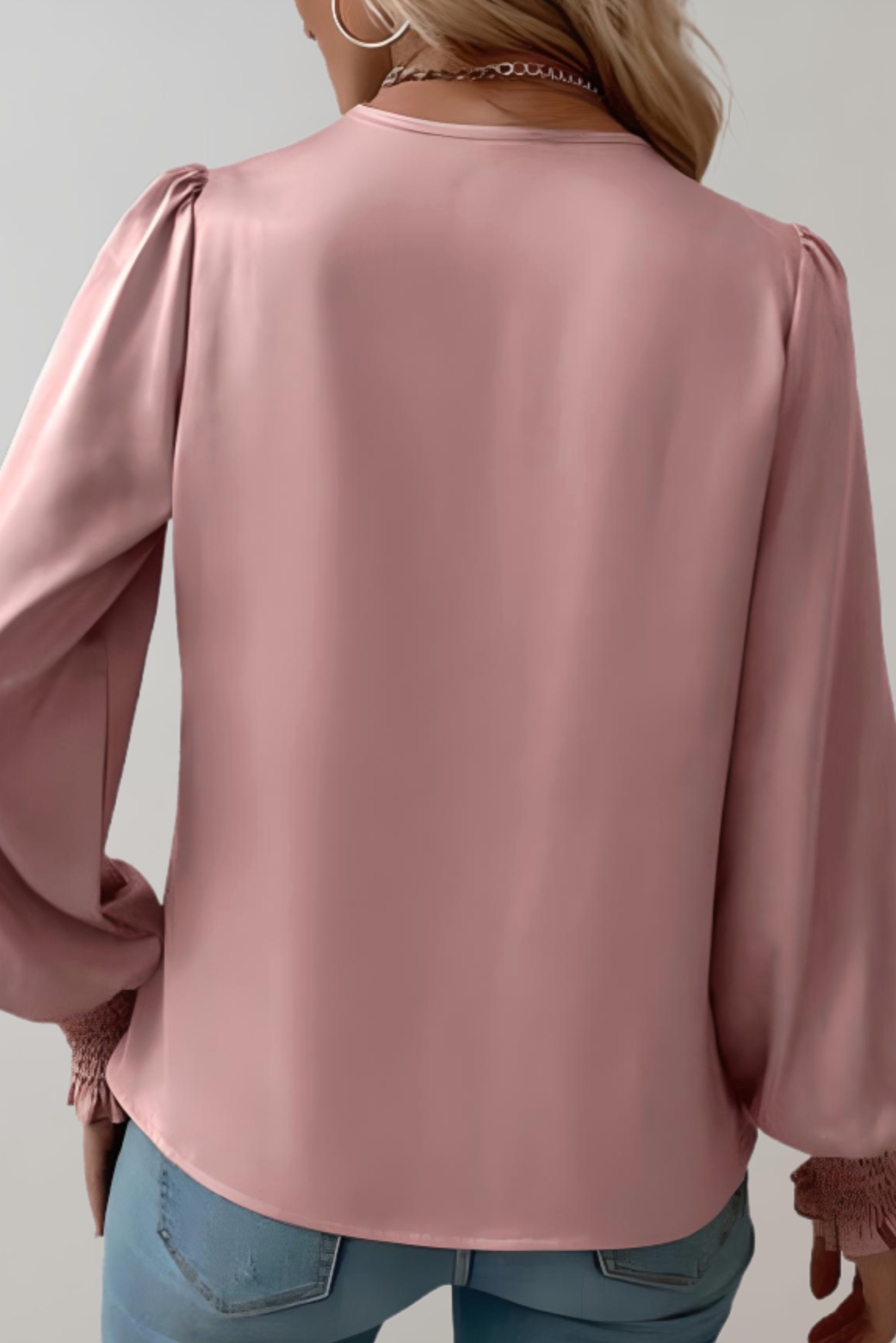 Quinn | Blusa Elegante de Manga Larga con Escote en V