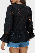 Kayden | Top Bohemio de Encaje con Corte Fluido